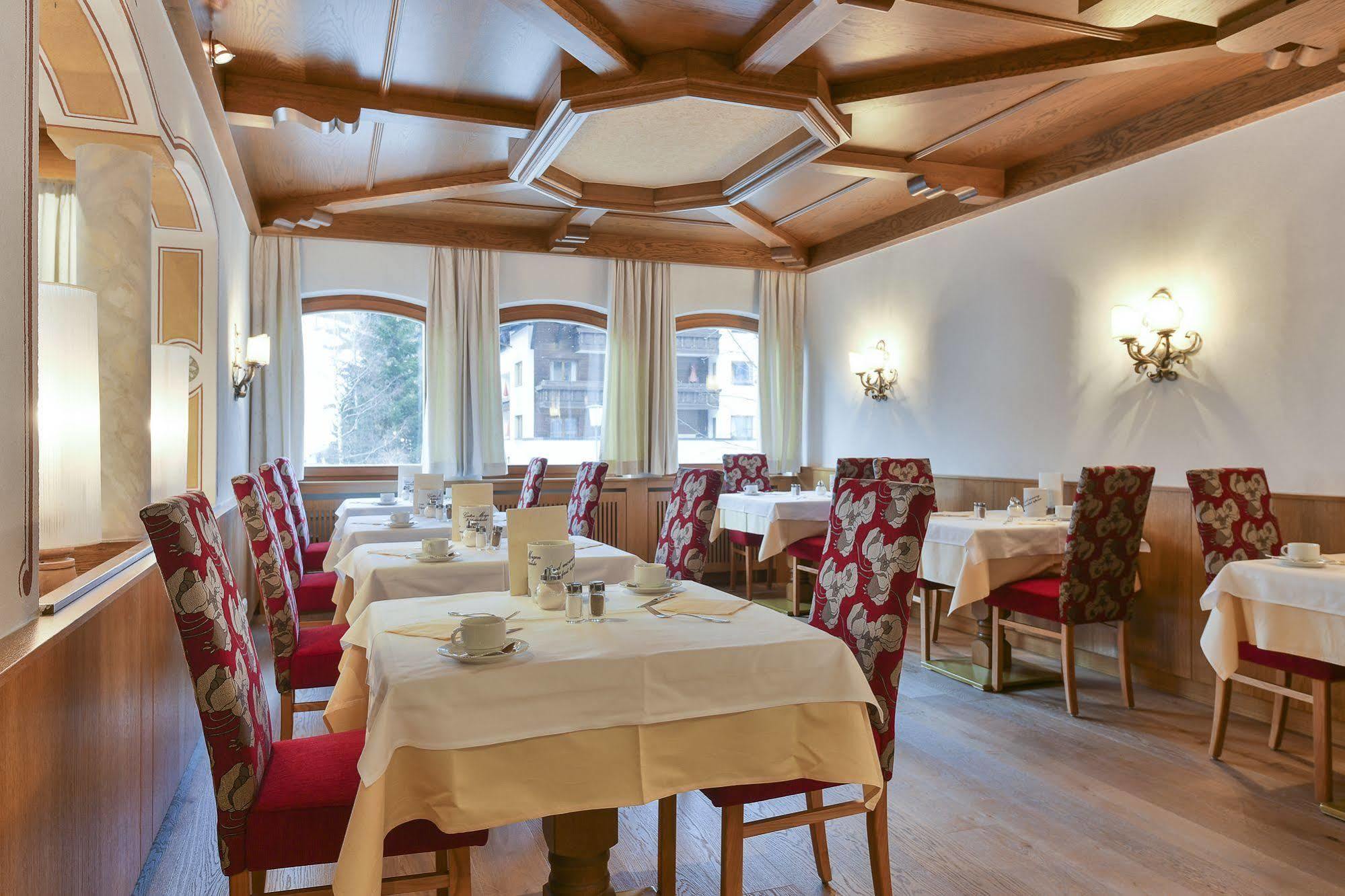 Hotel Schwarzwand Lech am Arlberg Luaran gambar