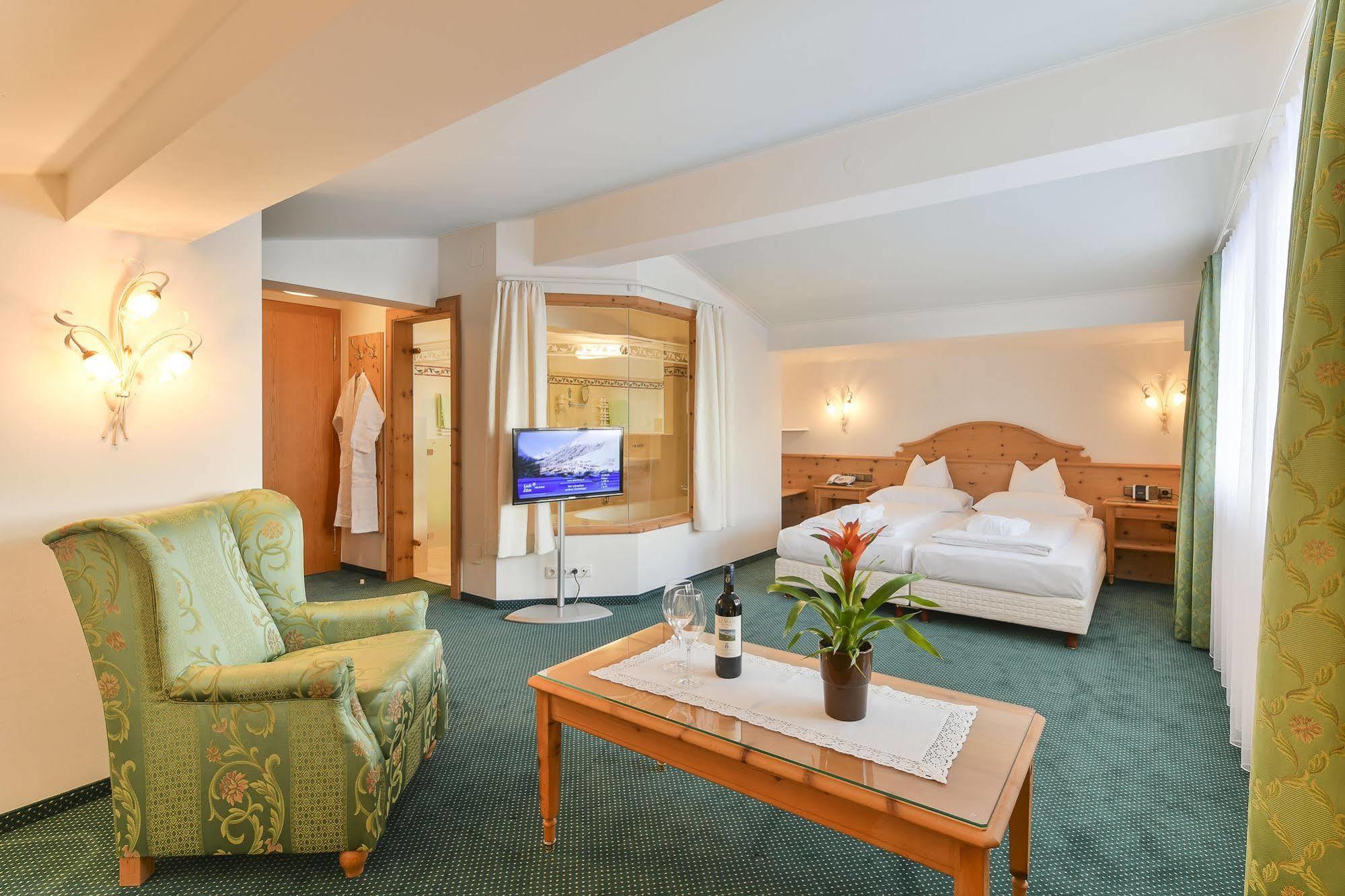 Hotel Schwarzwand Lech am Arlberg Luaran gambar